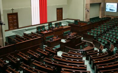 Skazanie dwóch polskich posłów z naruszeniem prezydenckiego prawa łaski oraz zasady podziału władzy